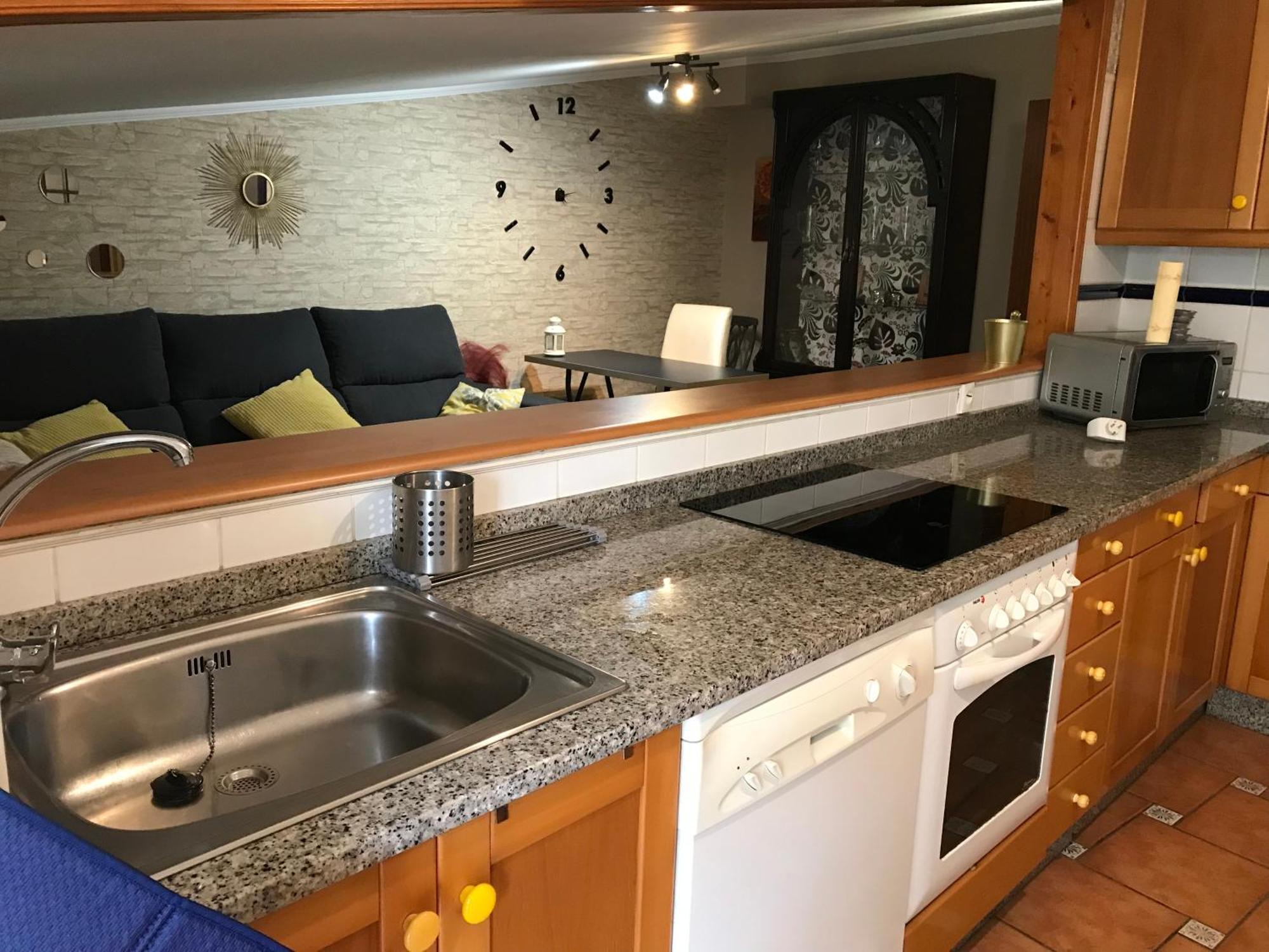 Apartamento Con Amplia Terraza Cerca Del Hospital Clinico Santiago de Compostela Bagian luar foto